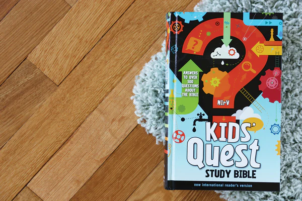 NIrV, Kids' Quest Study Bible: Answers to over 500 Questions about the Bible - Image 4